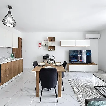 Penthouse - Ac Wifi By Melvedere * Gzira